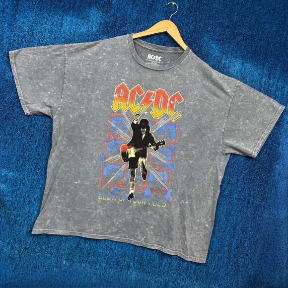 AC/DC “Blow Up Your Video” Rock Band Graphic T-Shirt Size Extra Large - Picture 3 of 4